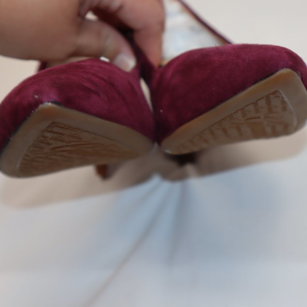 Gianni Bini Maroon Suede Pointed Heels Pumps Women's Size 7-NWOT - Picture 6 of 8